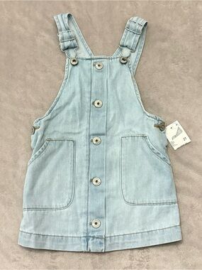 OshKosh B'gosh Toddler Girls Light Wash Denim Overall Dress NWT 2T